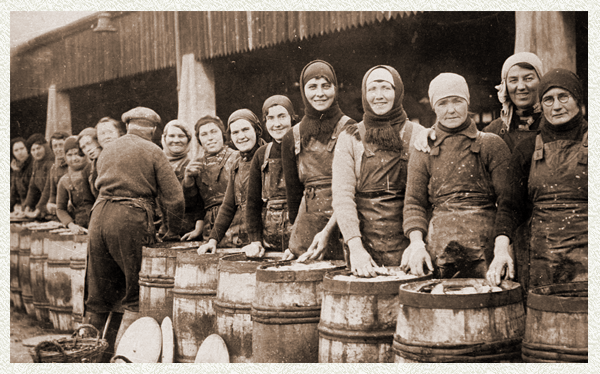 Picture of Herring workers